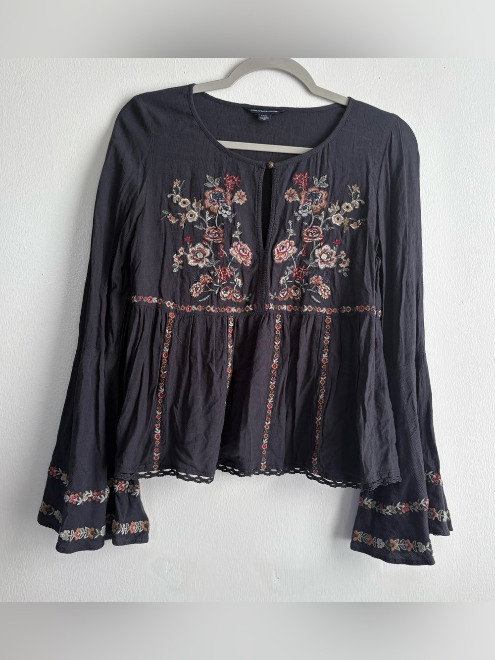 American Eagle Outfitters Navy Floral Embroidered Bell Sleeve Blouse Women’s S